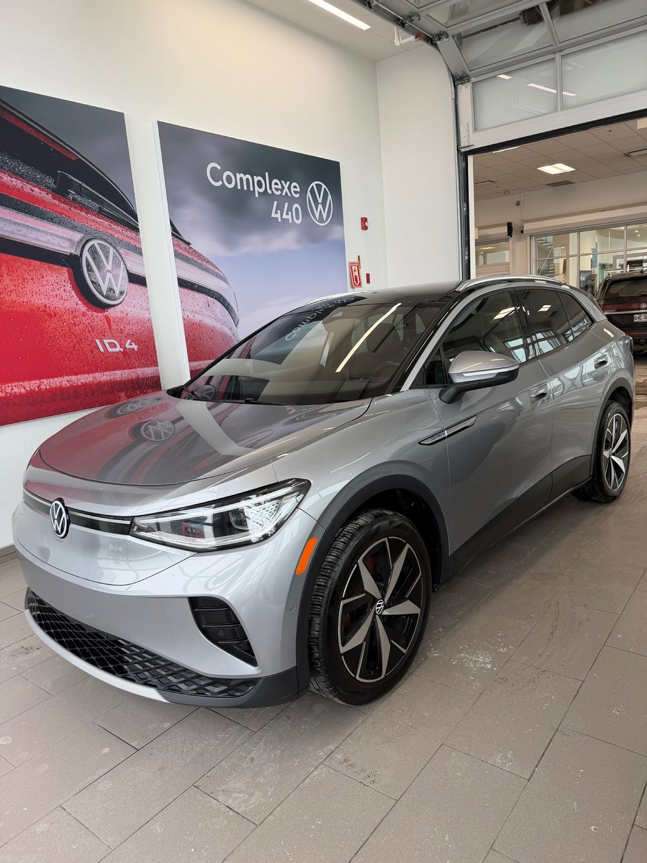 2023 Volkswagen ID.4 Pro-0