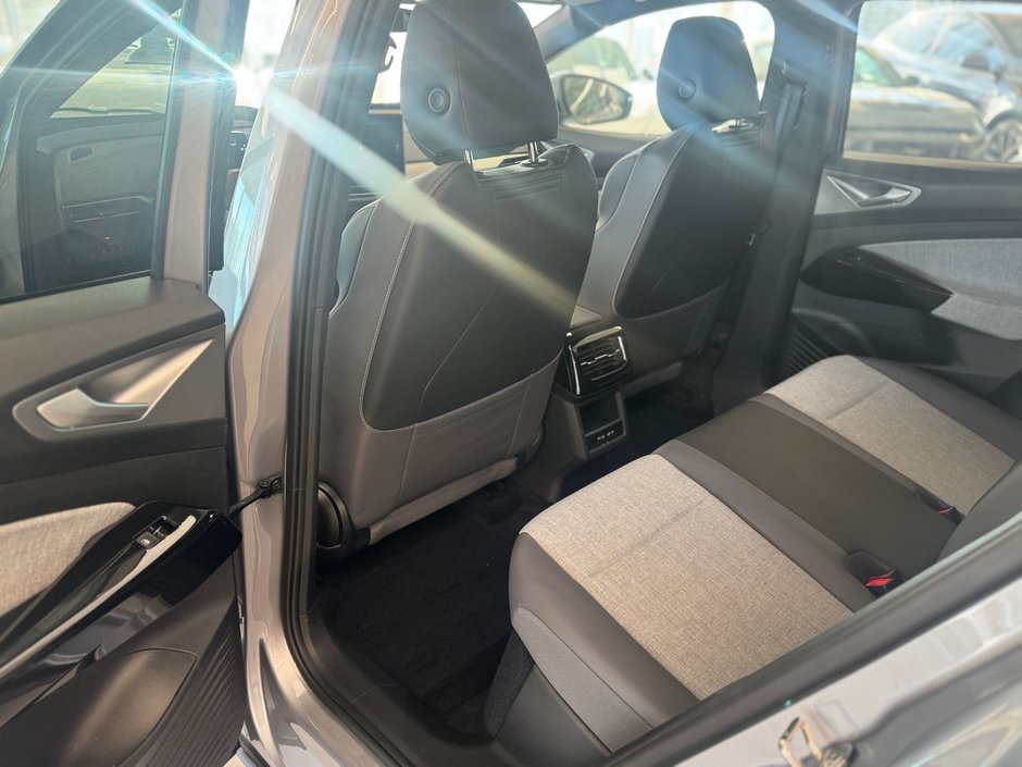 2024 Volkswagen ID.4 Pro awd-9