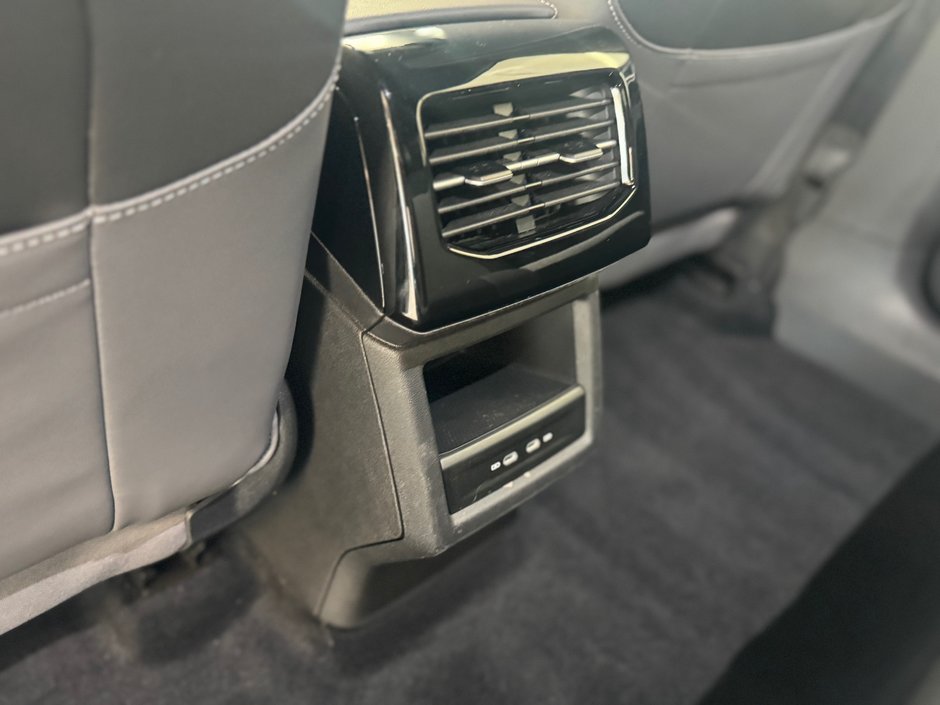 2024 Volkswagen ID.4 Pro awd-10