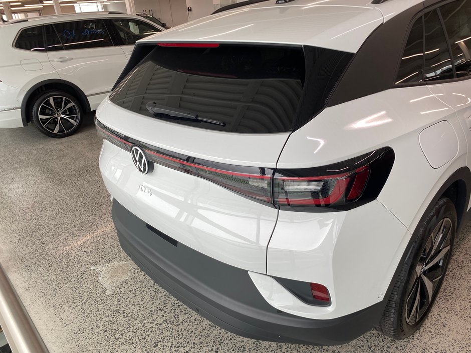 2024 Volkswagen ID.4 Pro-3