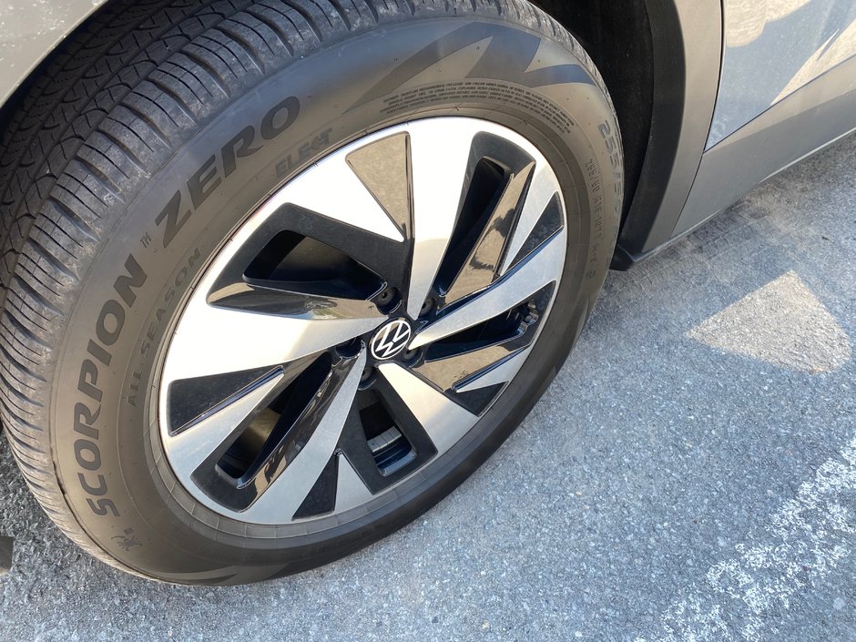 2025 Volkswagen ID.4 Pro S-3