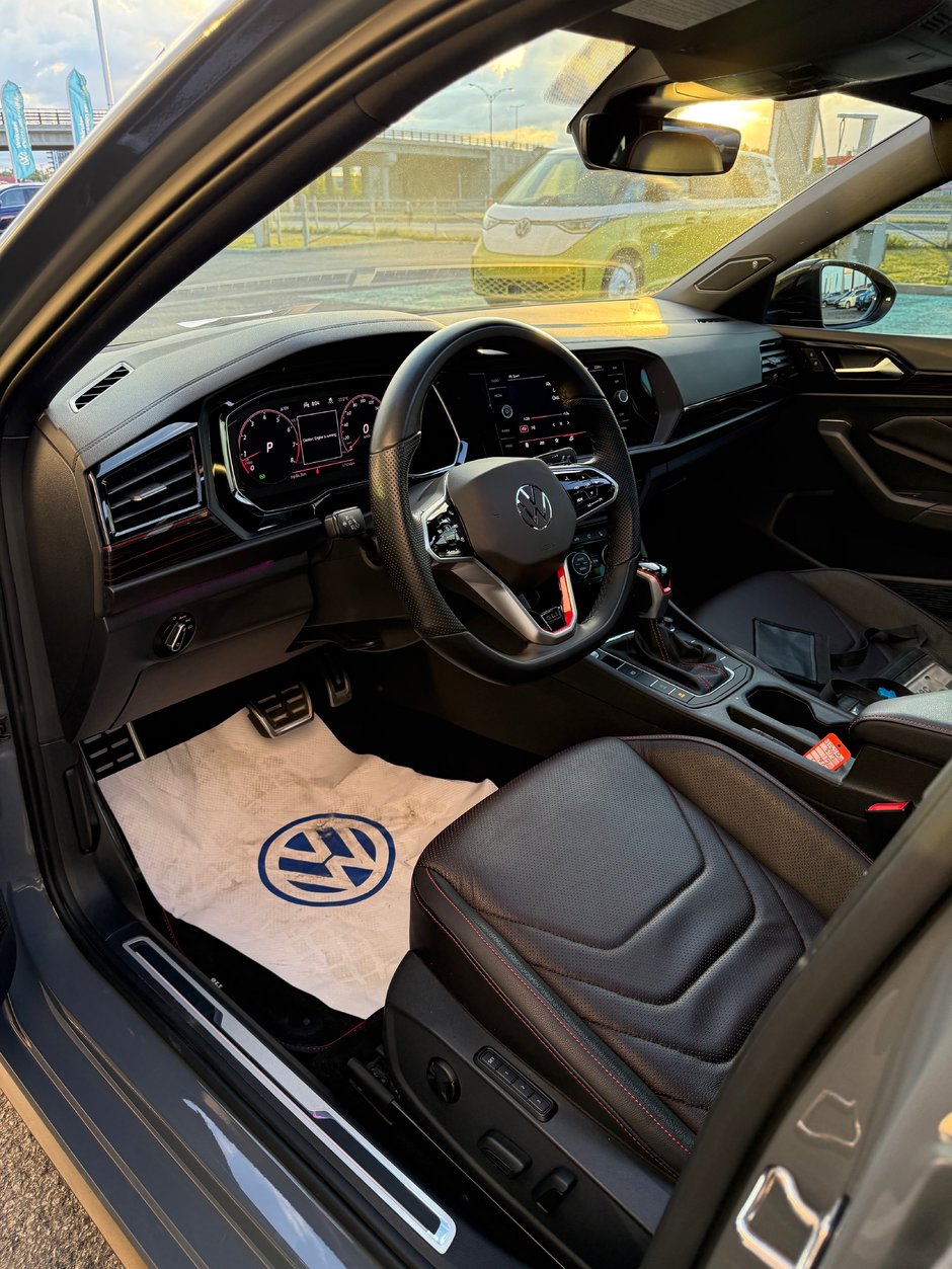 Volkswagen Jetta GLI  2023-6