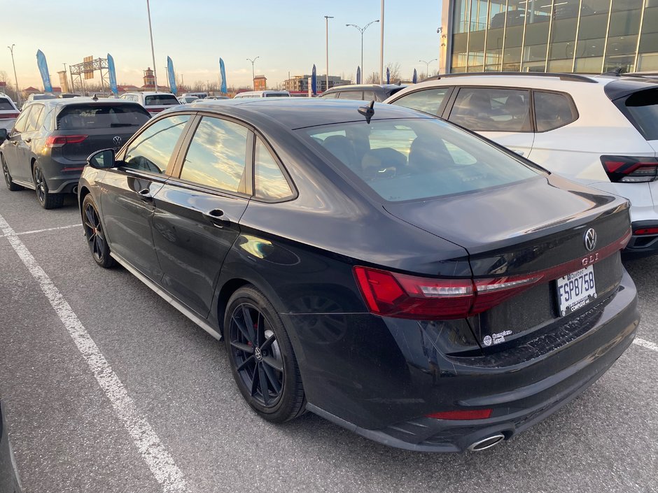 Volkswagen Jetta GLI Autobahn 2025-4