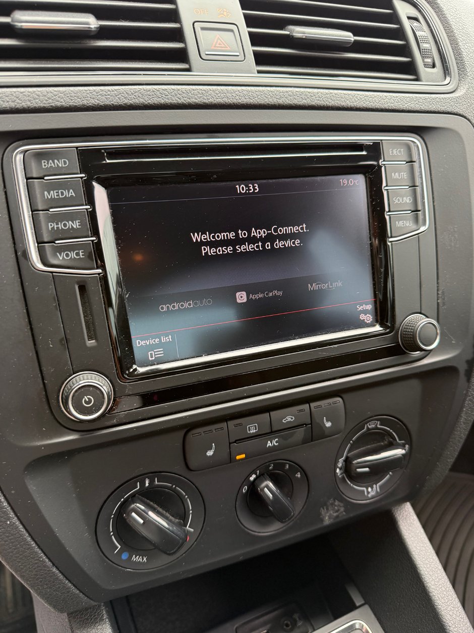 Volkswagen Jetta Sedan Trendline 2016-5