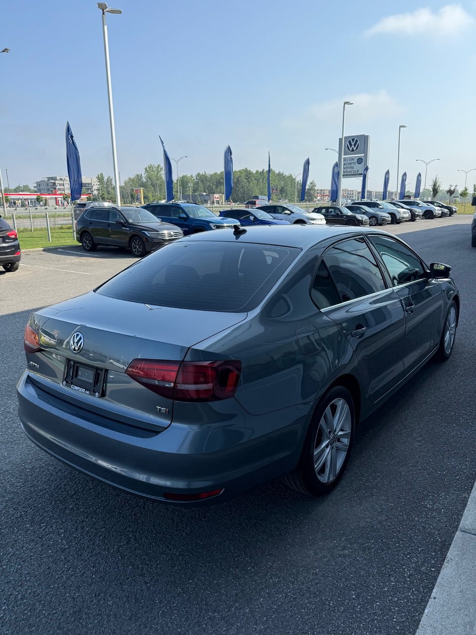 2017 Volkswagen Jetta Sedan Highline-4