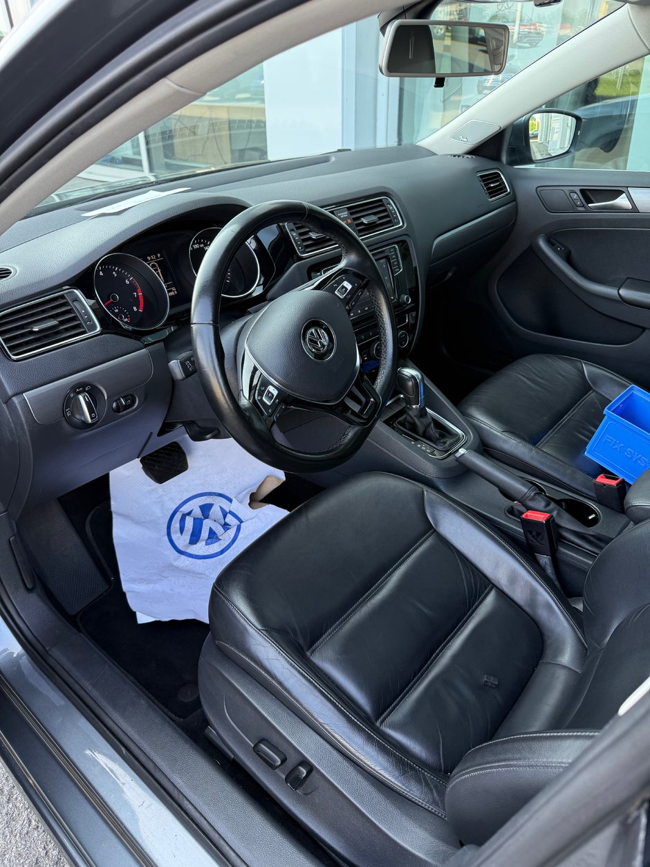 2017 Volkswagen Jetta Sedan Highline-8