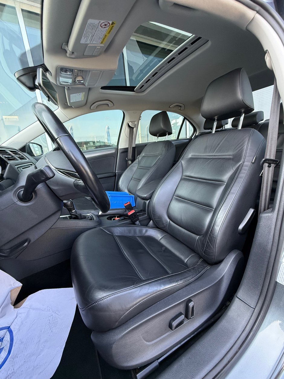 2017 Volkswagen Jetta Sedan Highline-10