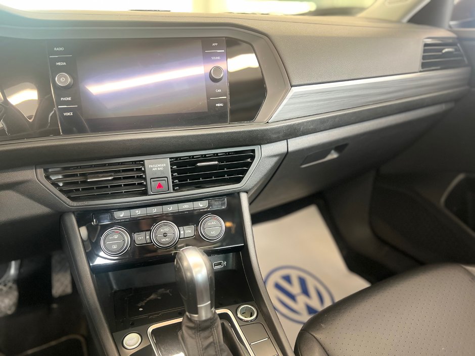 2019 Volkswagen Jetta Highline-9