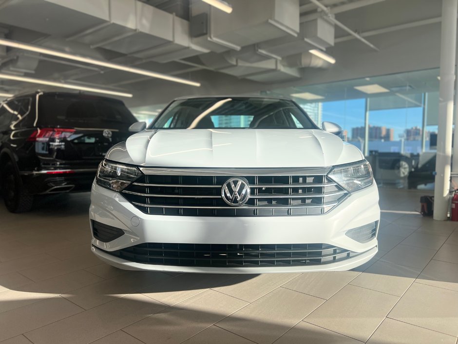 Volkswagen Jetta Comfortline 2019-1