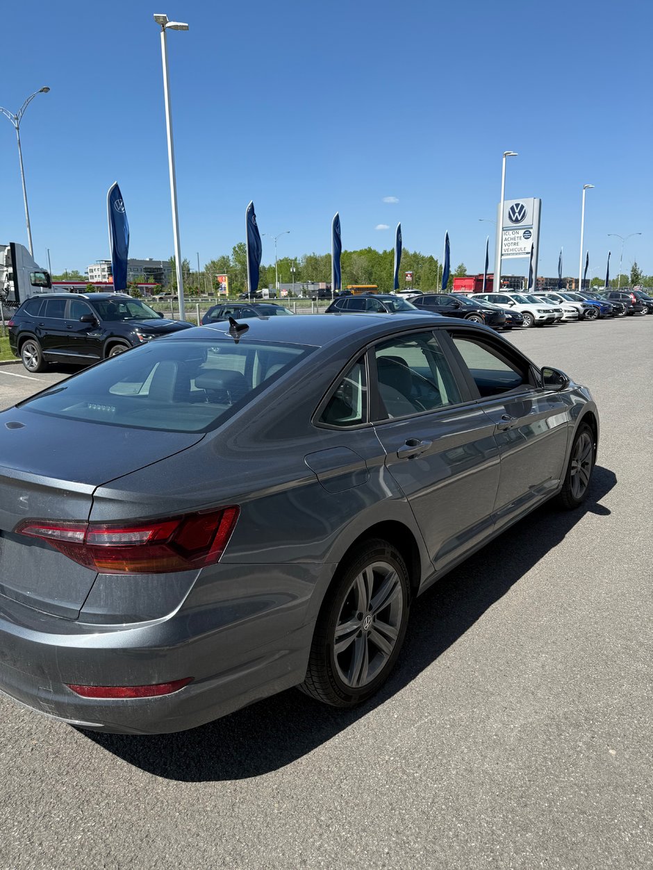 Volkswagen Jetta Highline 2019-2