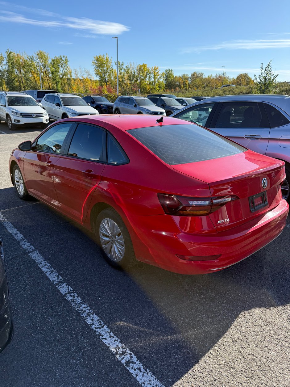 Volkswagen Jetta Comfortline 2019-1