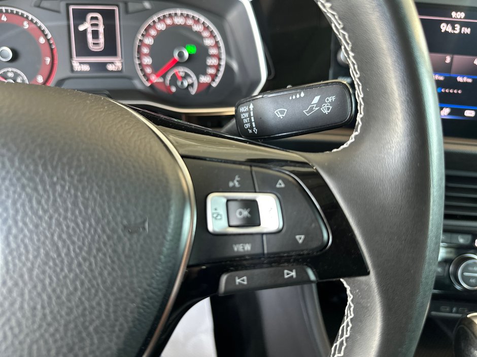 Volkswagen Jetta Highline 2021-19