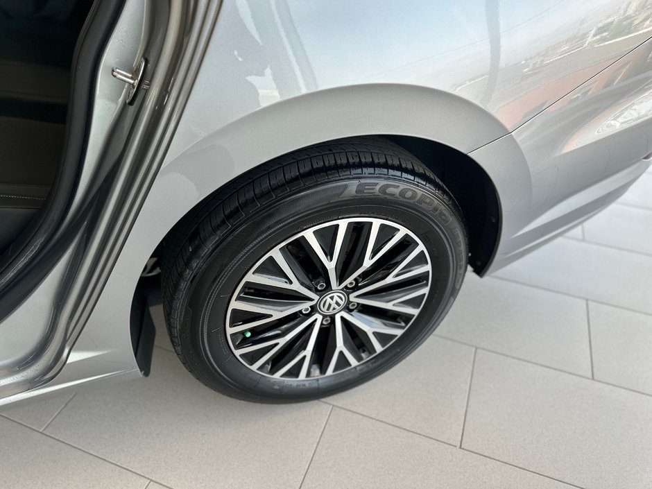Volkswagen Jetta Highline 2021-9