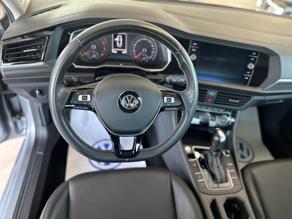 Volkswagen Jetta Highline 2021-14
