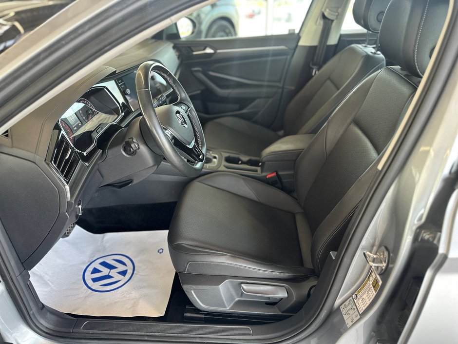 Volkswagen Jetta Highline 2021-10