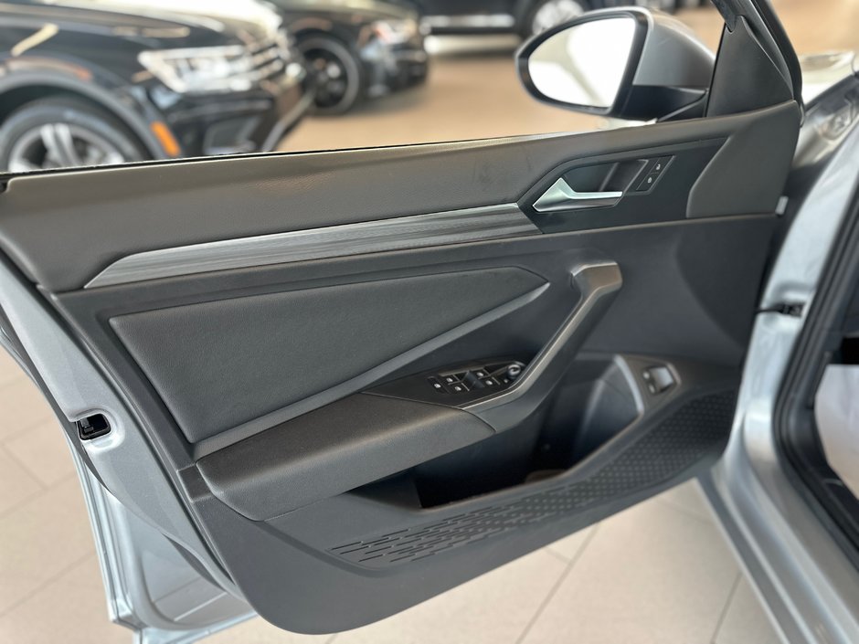 Volkswagen Jetta Highline 2021-11