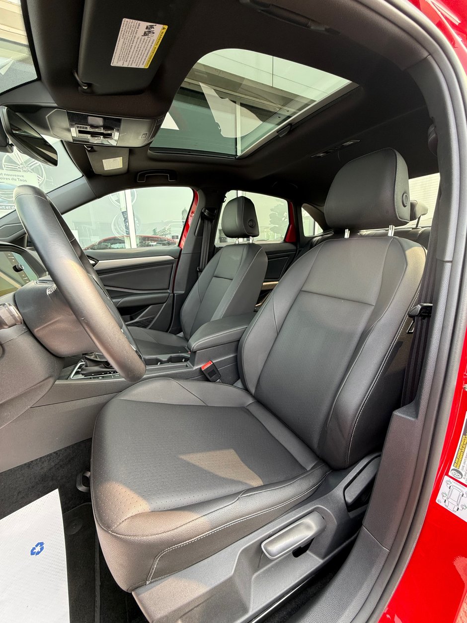 Volkswagen Jetta Highline 2021-16