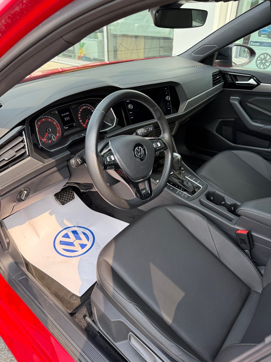 Volkswagen Jetta Highline 2021-9
