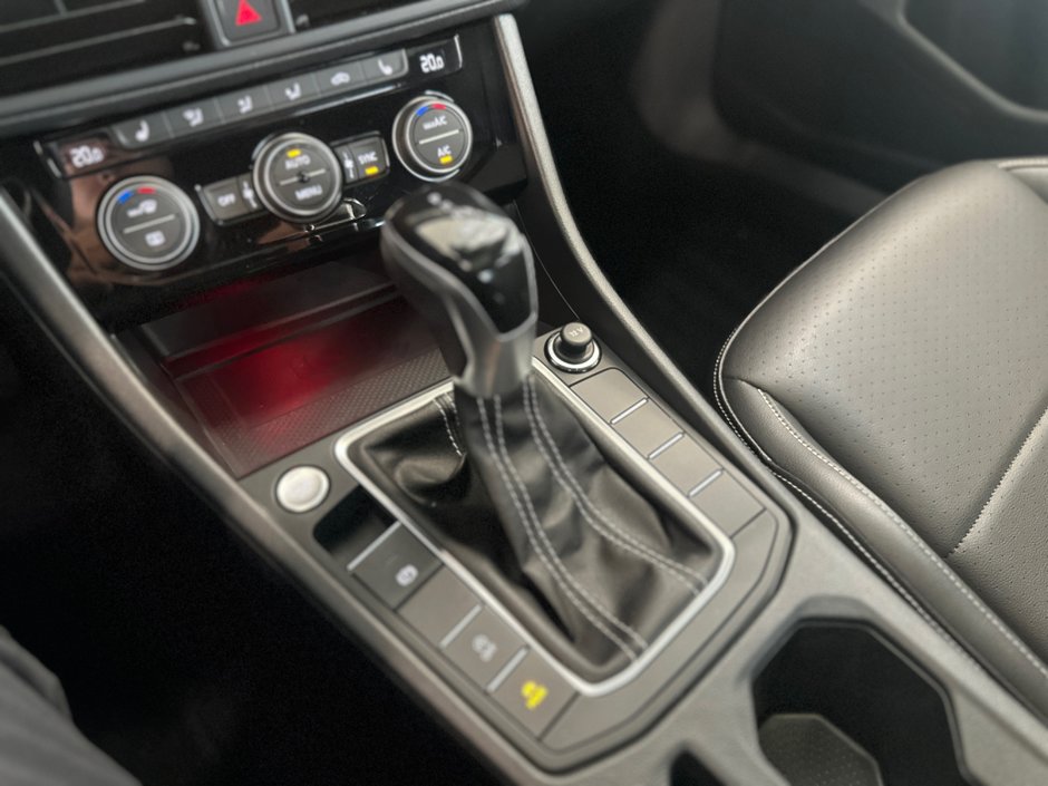 Volkswagen Jetta Comfortline 2022-20