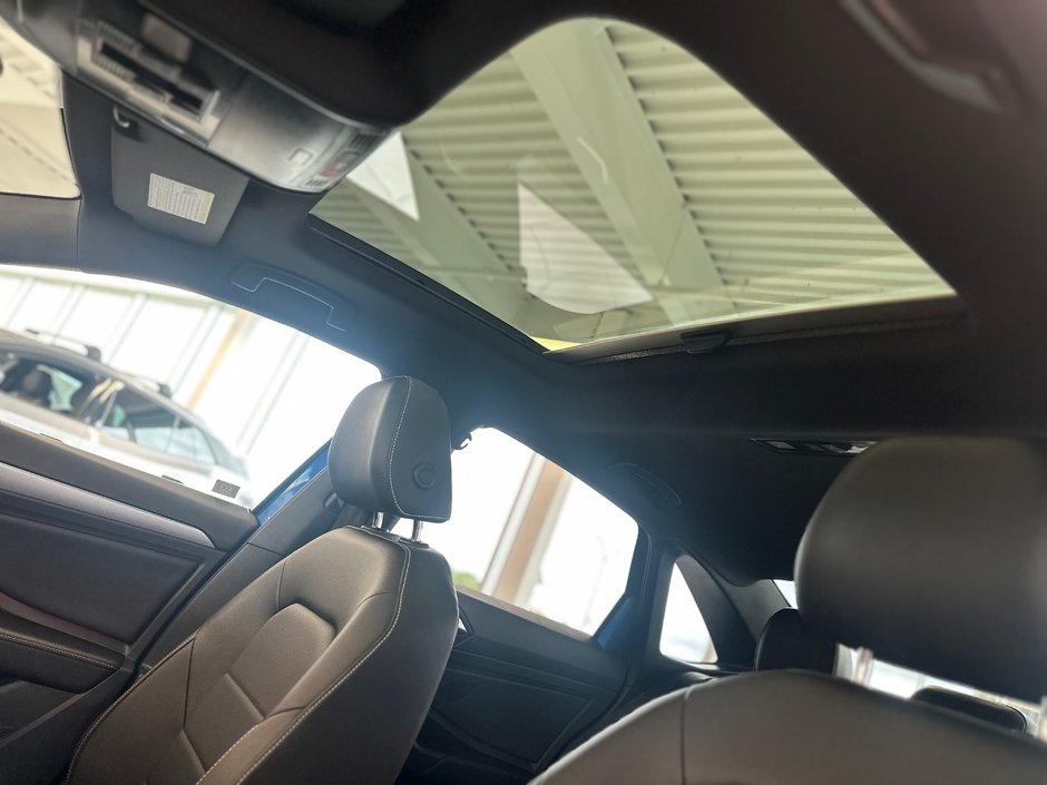 Volkswagen Jetta Comfortline 2022-14