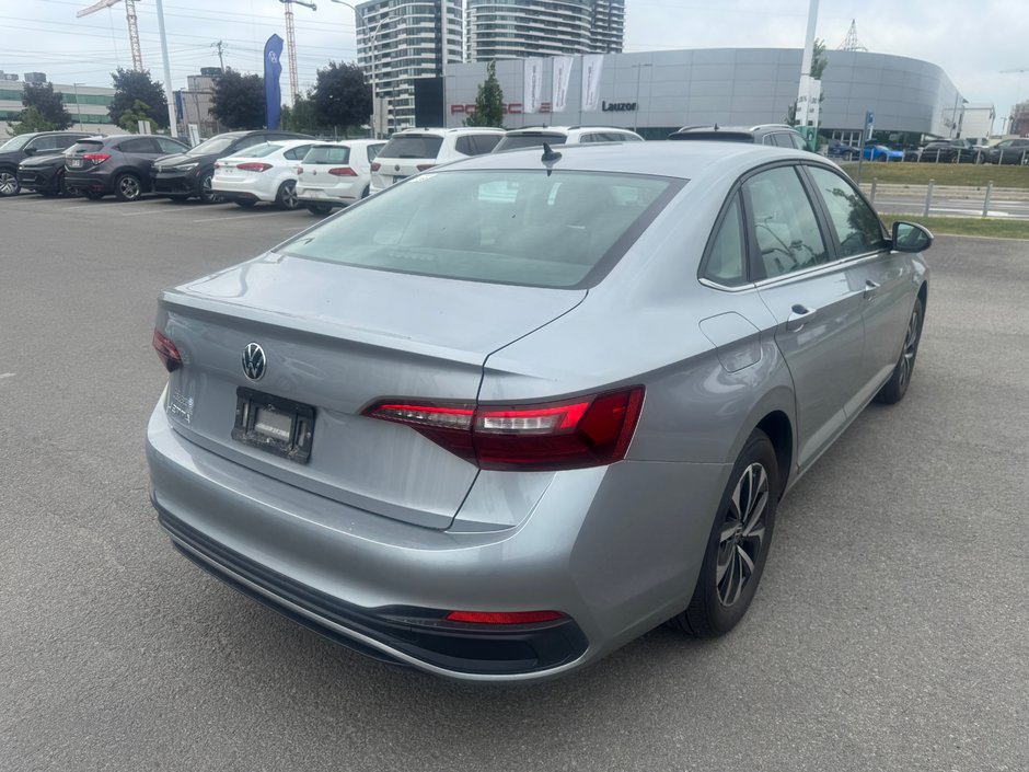 Volkswagen Jetta Trendline 2022-7