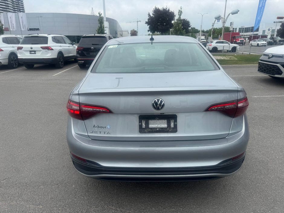 Volkswagen Jetta Trendline 2022-6