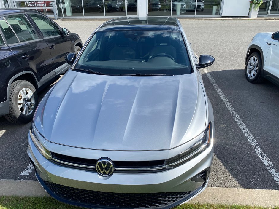 Volkswagen Jetta Comfortline 2025-1