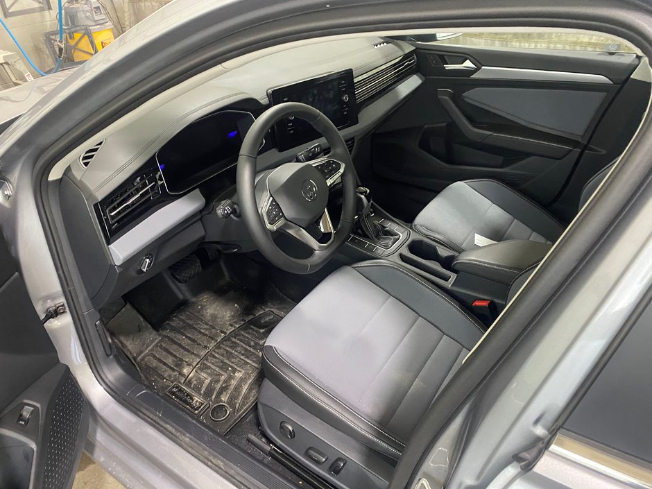 Volkswagen Jetta Comfortline 2025-4