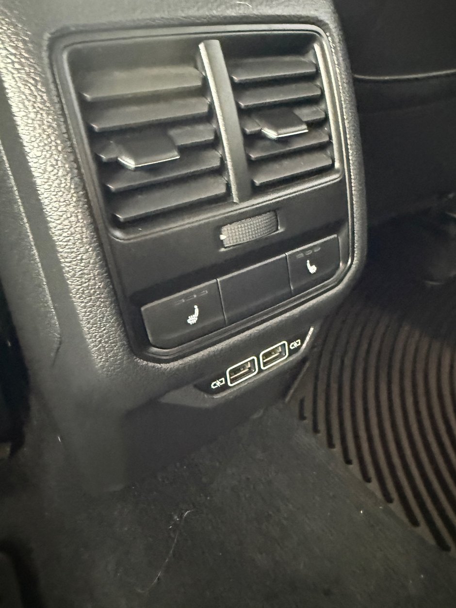 2019 Volkswagen Passat Wolfsburg Edition-8