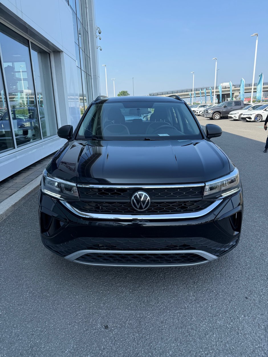 Volkswagen Taos Trendline 2022-1