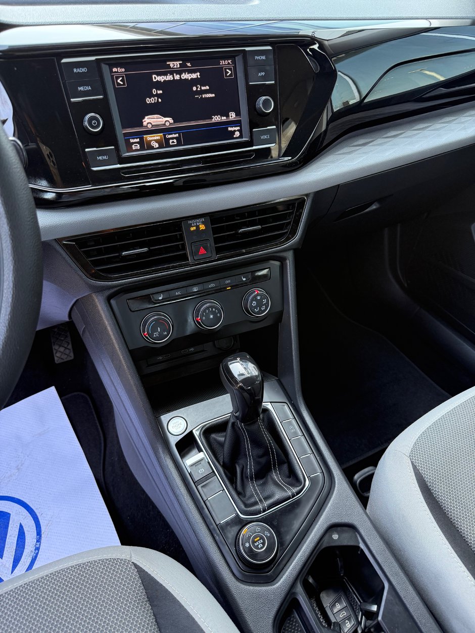 2022 Volkswagen Taos Trendline-12