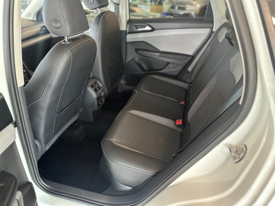 Volkswagen Taos Comfortline 2022-15