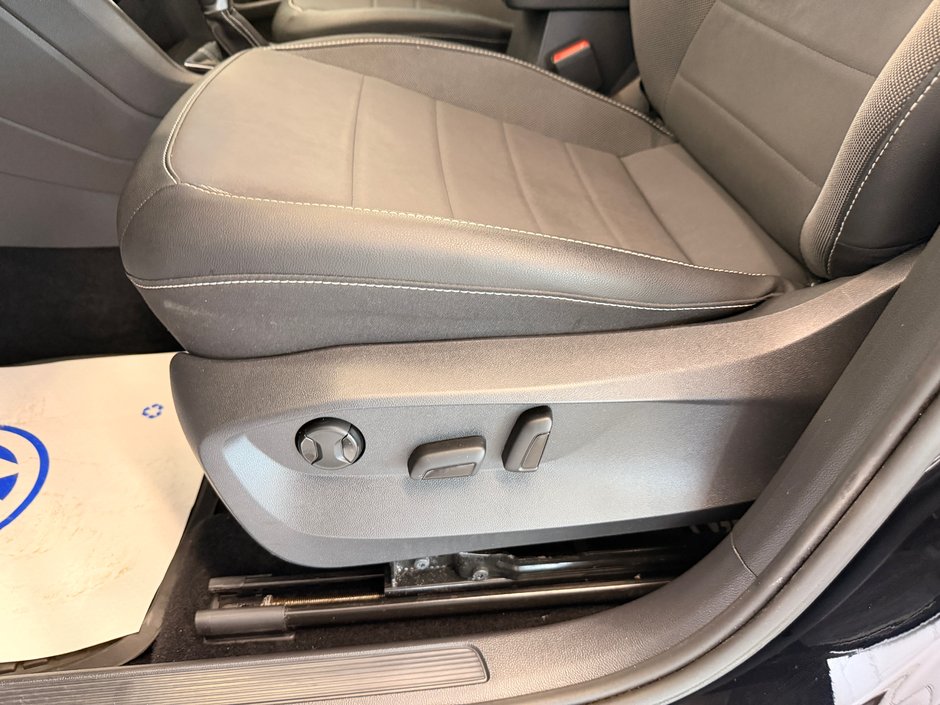 Volkswagen Taos Comfortline 2022-14