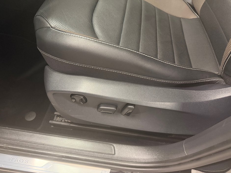 2022 Volkswagen Taos Highline-9