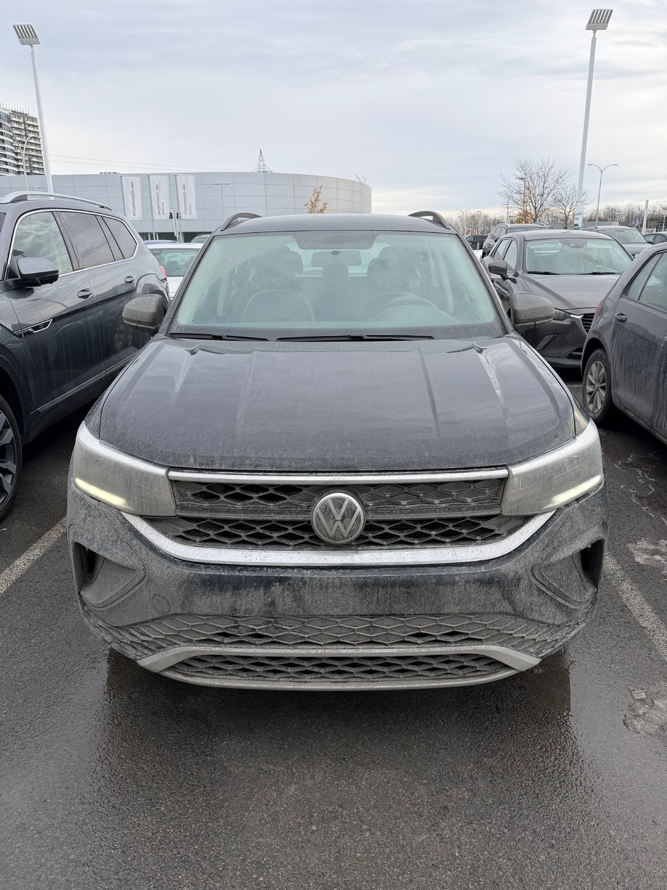 2022 Volkswagen Taos Trendline-0