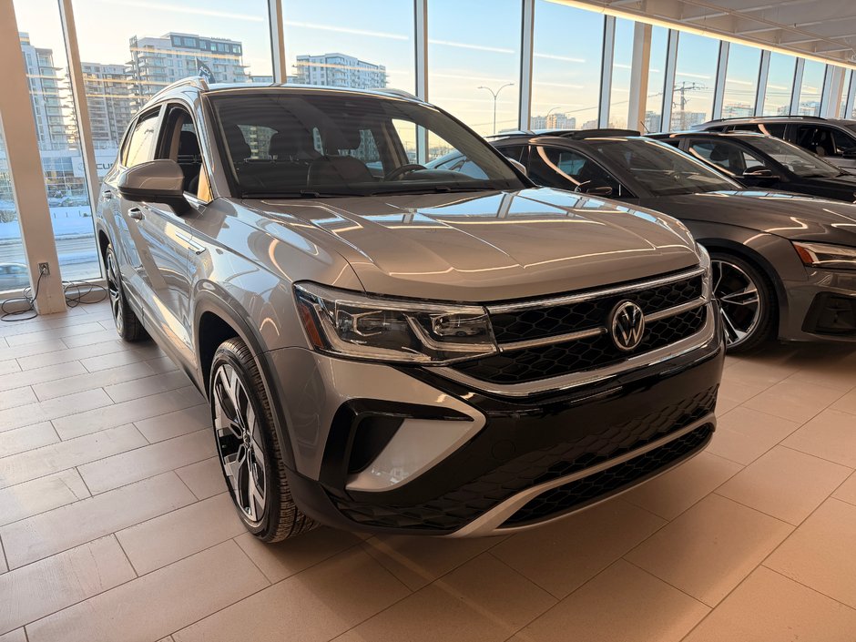 2022 Volkswagen Taos Highline-0