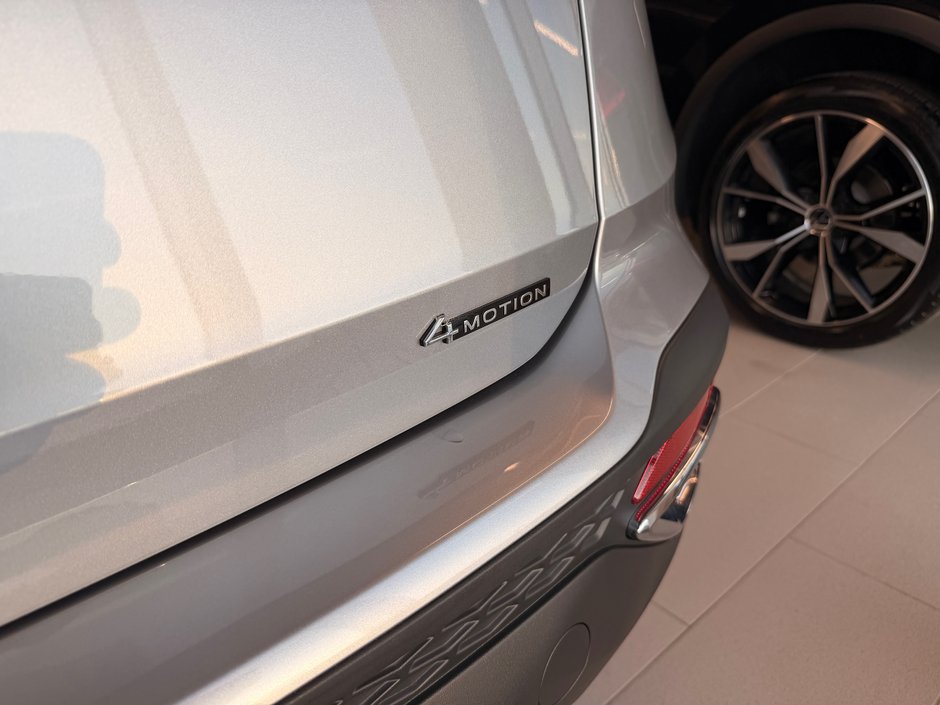 2022 Volkswagen Taos Highline-5