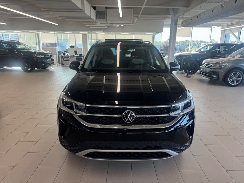 Volkswagen Taos Highline 2023-1