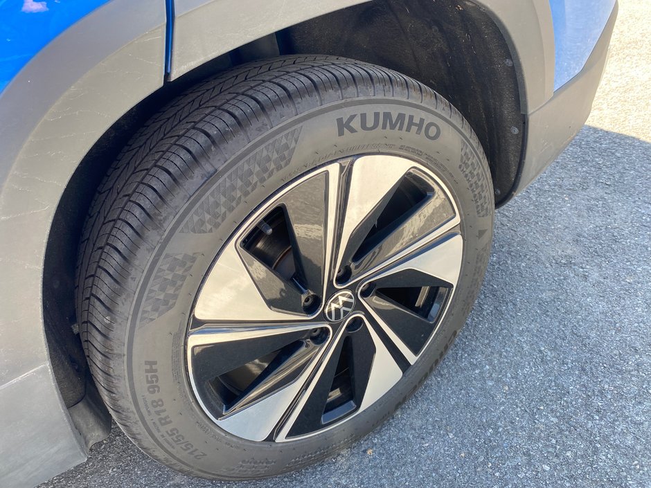 2025 Volkswagen Taos Highline-3