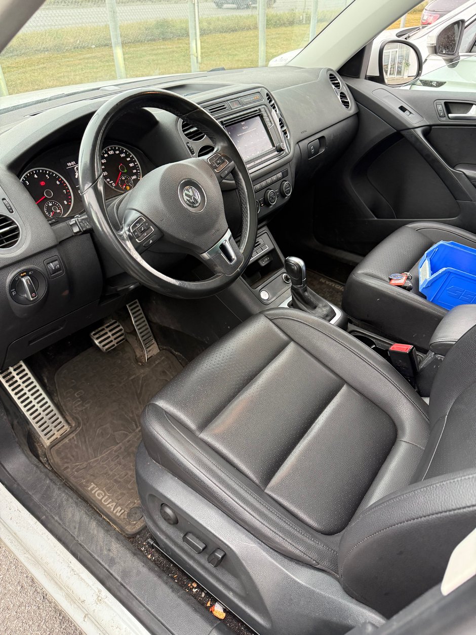 2017 Volkswagen Tiguan Wolfsburg Edition-2