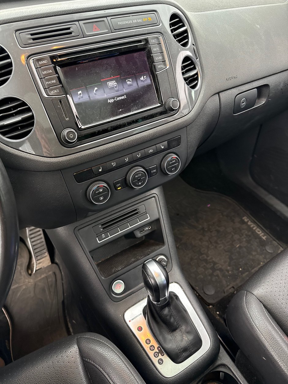2017 Volkswagen Tiguan Wolfsburg Edition-3