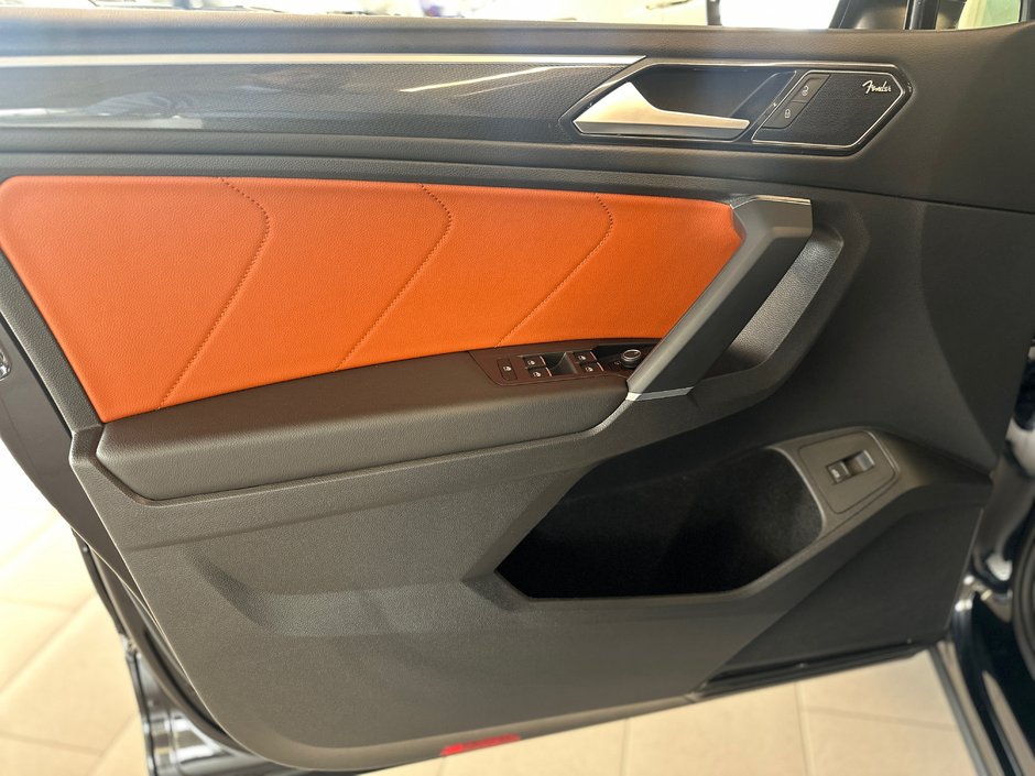 Volkswagen Tiguan Highline 2018-15
