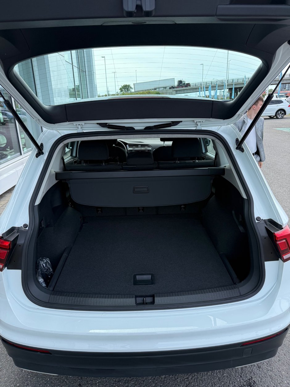 2020 Volkswagen Tiguan Trendline-4