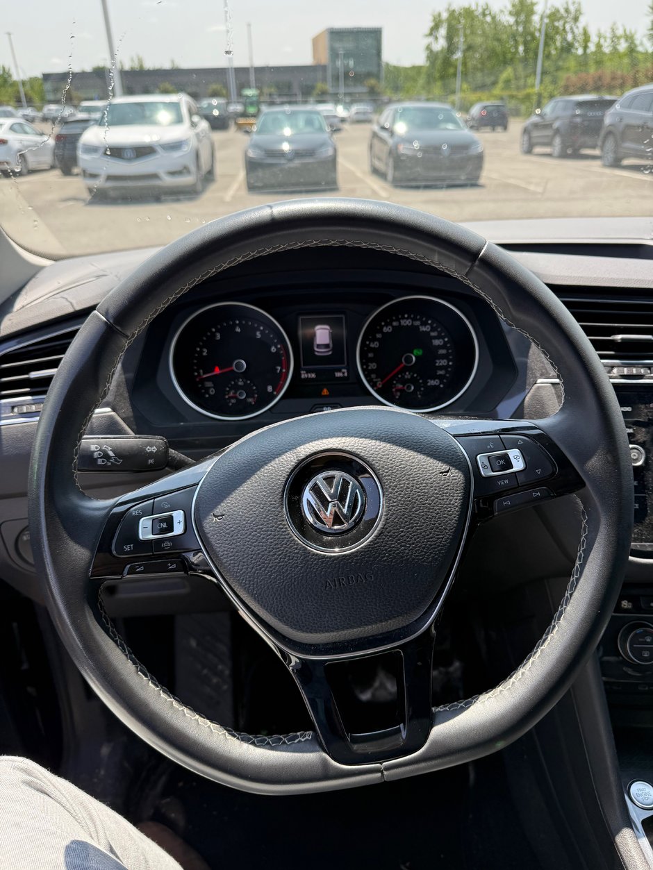 Volkswagen Tiguan  2021-4