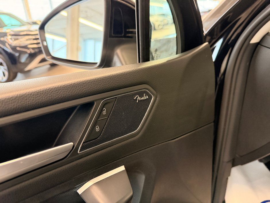 Volkswagen Tiguan Highline 2021-17