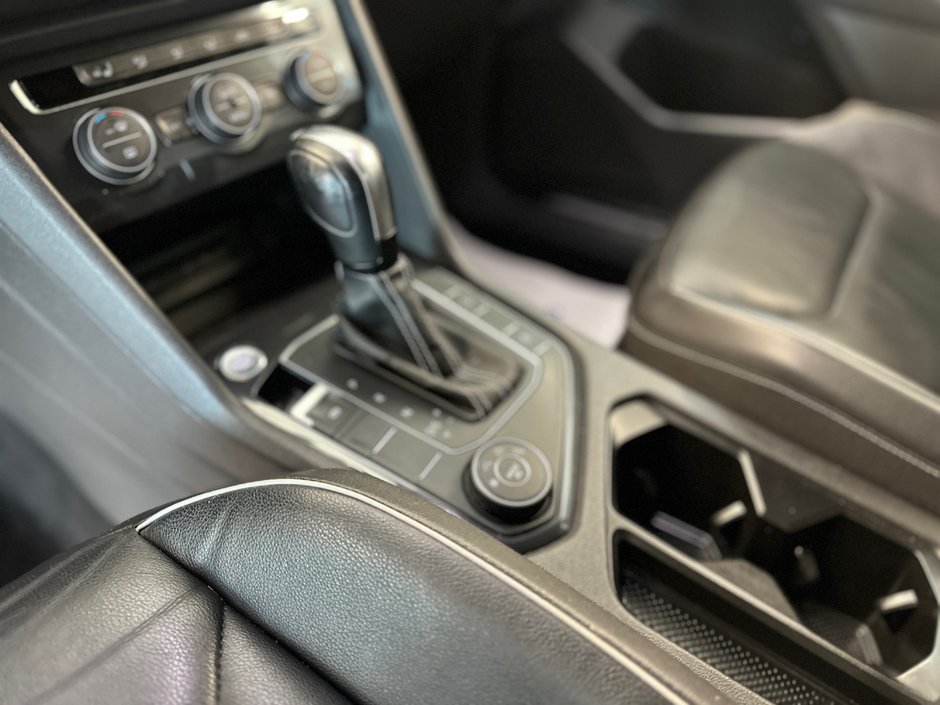 2021 Volkswagen Tiguan Highline-21