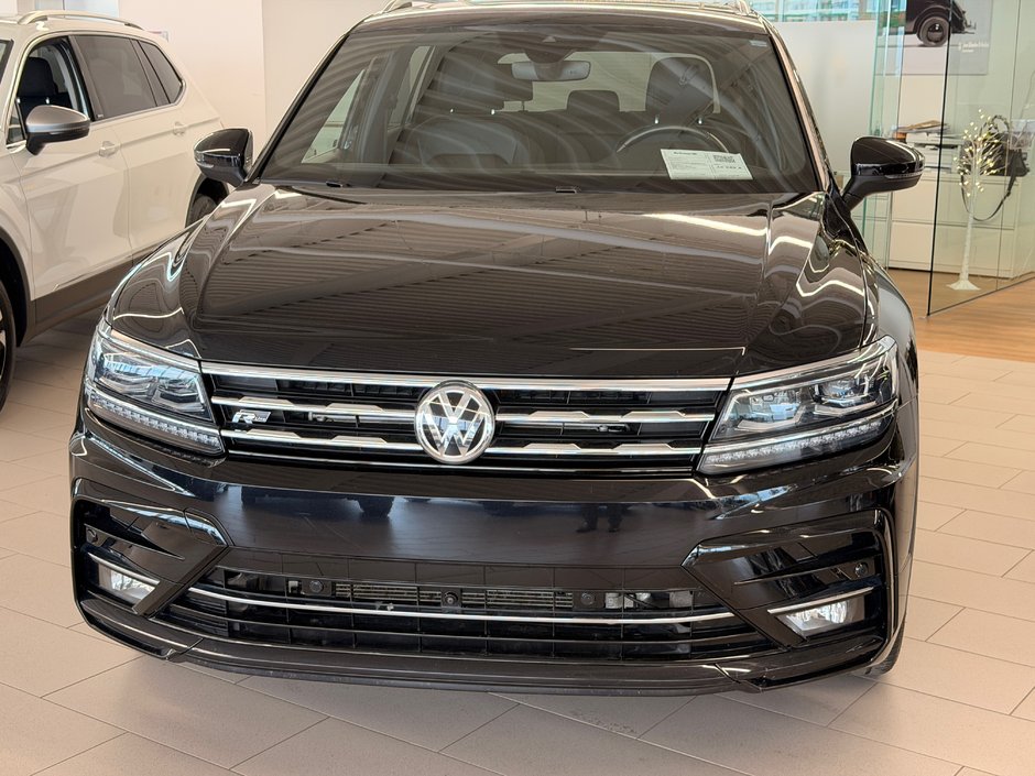 2021 Volkswagen Tiguan Highline R-line-1