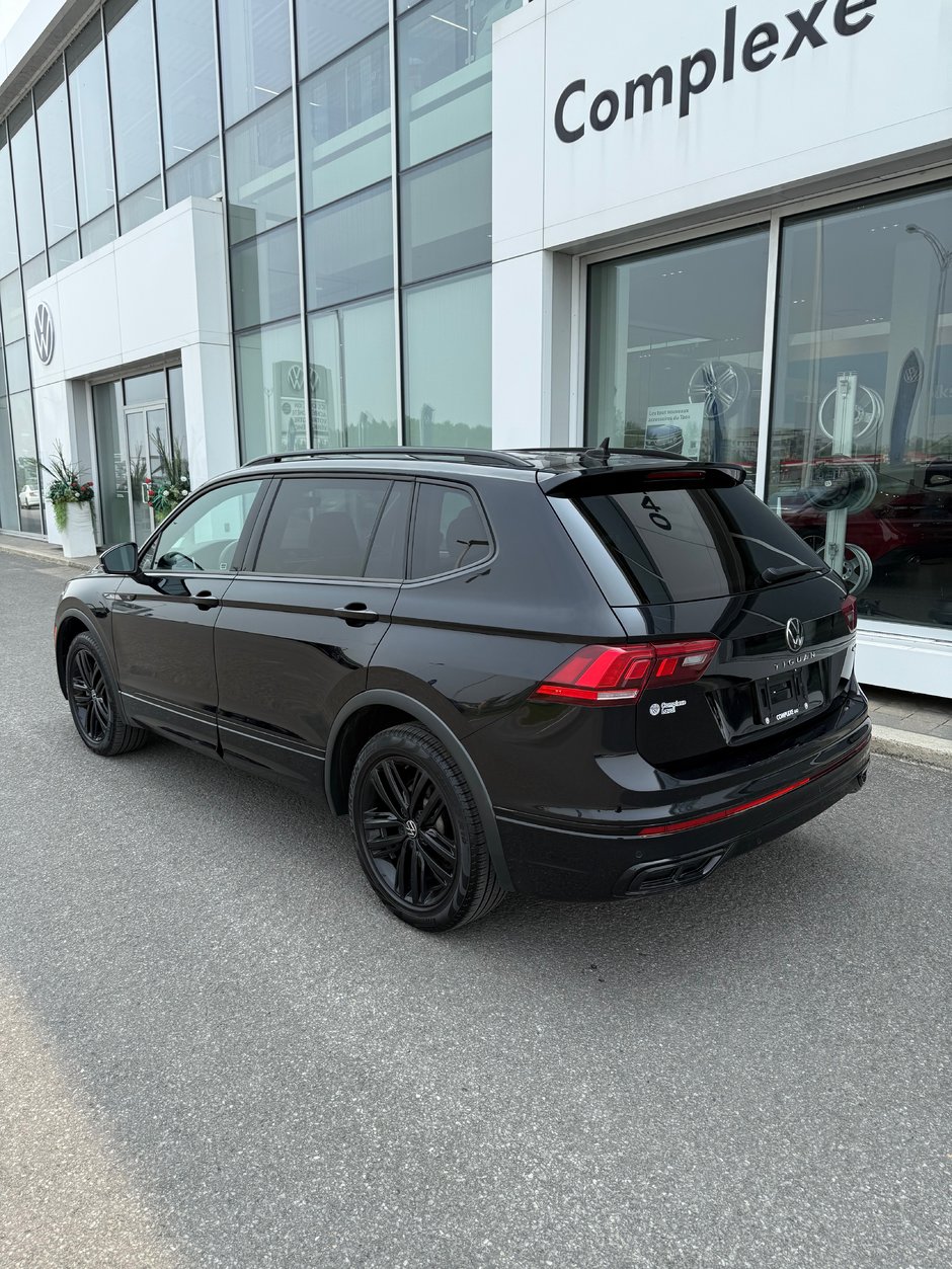 Volkswagen Tiguan Comfortline R-Line Black Edition 2022-18