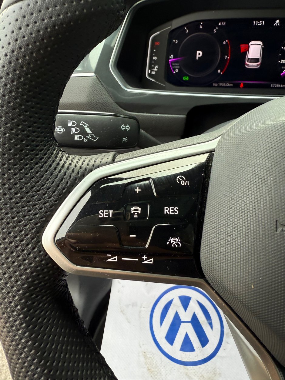 Volkswagen Tiguan Comfortline R-Line Black Edition 2022-9