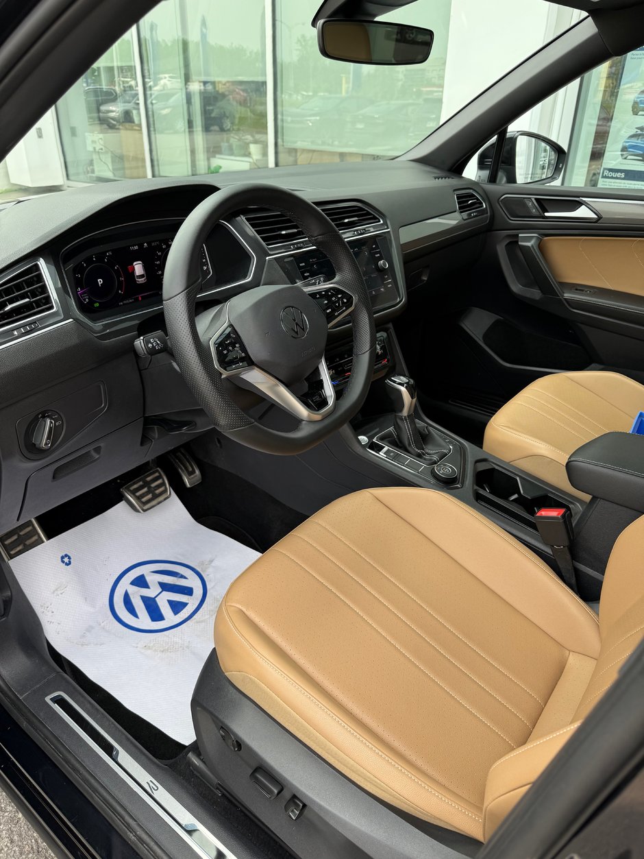 Volkswagen Tiguan Comfortline R-Line Black Edition 2022-4